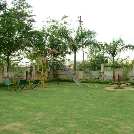 Hotel Vip'S Club Rāipur Esterno foto